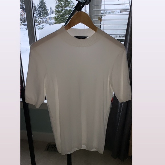 White Cotton-Feel Short Sleeve Shirt - Picture 5 of 6
